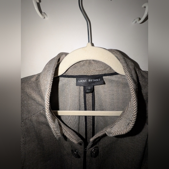 Lane Bryant Women's Brown Herringbone Military Style Blazer 22 EUC - Picture 3 of 6